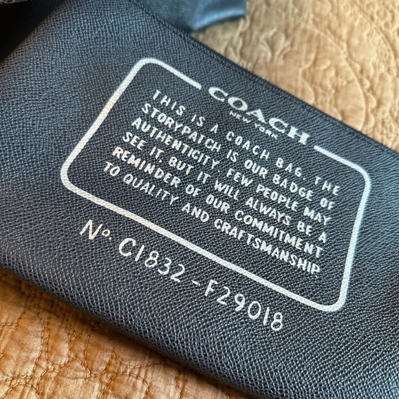 Coach reversible flag signature C Tote with Pouch - Picture 3 of 15